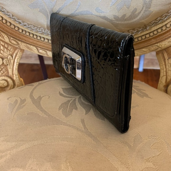 Guess Slim Trifold Croc Wallet - Picture 5 of 5